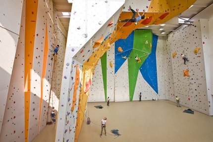 King Rock, the total rock climbing center opens its doors in Verona