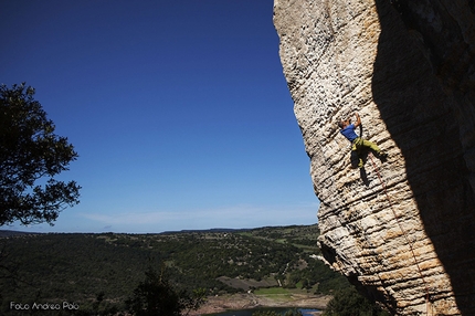 X° L'Acqua e la roccia, meeting di arrampicata a Monteleone Roccadoria (Sardegna)