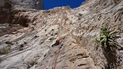 Pico Pirineos in Mexico, new rock climb at Monterrey by Giupponi, Oviglia and Larcher