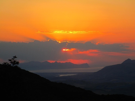 Arrampicata Sicilia, Rocca Busambra - Bellissimo tramonto a Rocca Busambra, Sicilia