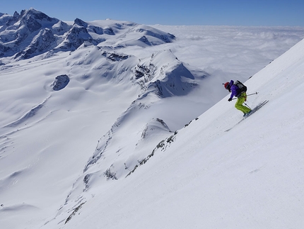 Matterhorn East Face ski descent - Skiing down the East Face of the Matterhorn 