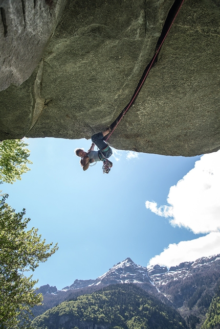 Caroline Ciavaldini, Cadarese, arrampicata - Caroline Ciavaldini su Turkey Crack, Cadarese