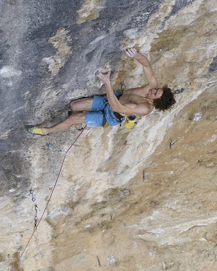 Adam Ondra climbs Pachamama 9a+ and attempts new difficult project at Oliana