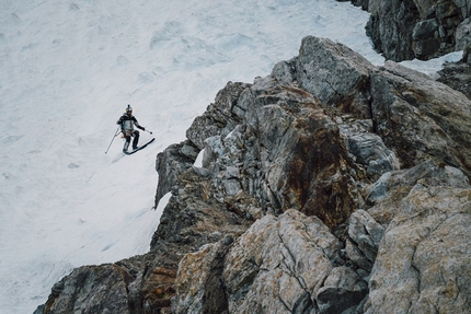 K2: Andrzej Bargiel historic first ski descent video