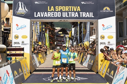 La Sportiva Lavaredo Ultra Trail 2019 - Tim Tollefson vince La Sportiva Lavaredo Ultra Trail 2019, davanti a Jiasheng Shen e Sam McCutcheon