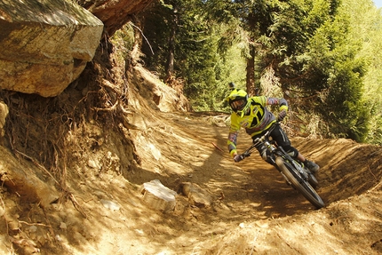 San Domenico, Alpe Veglia, Alpe Devero - San Domenico (Val Cairasca): downhill al Sando Bikepark