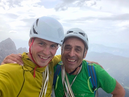 Silvo Karo, Luka Lindič, Siroka peč - Luka Lindič e Silvo Karo in cima a Široka peč in Slovenia il 12/08/2019 dopo l'apertura della nuova via dedicata a Franček Knez.