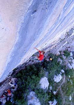 Chris Sharma, the video of Biographie at Ceuse