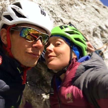 Spirito Libero Monte Agner, Dolomiti, Sara Avoscan, Omar Genuin - Omar Genuin e  Sara Avoscan durante la prima libera di Spirito Libero sull'Agner, Dolomiti, aperta da Gigi Dal Pozzo e Maurizio Fontana nel 2000.