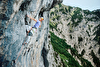 Lara Neumeier climbs Des Kaisers Neue Kleider to complete Alpine Trilogy